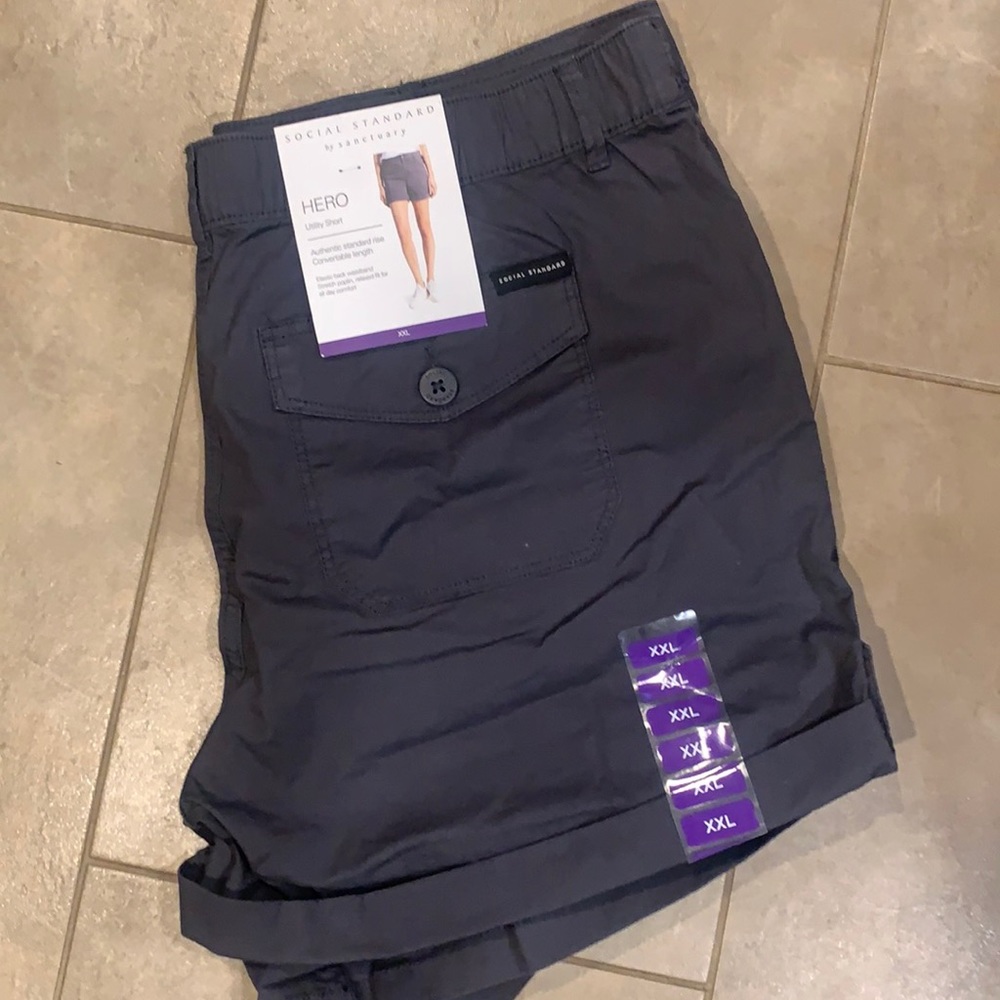 Social Standard Hero Utility Shorts Size XXL
